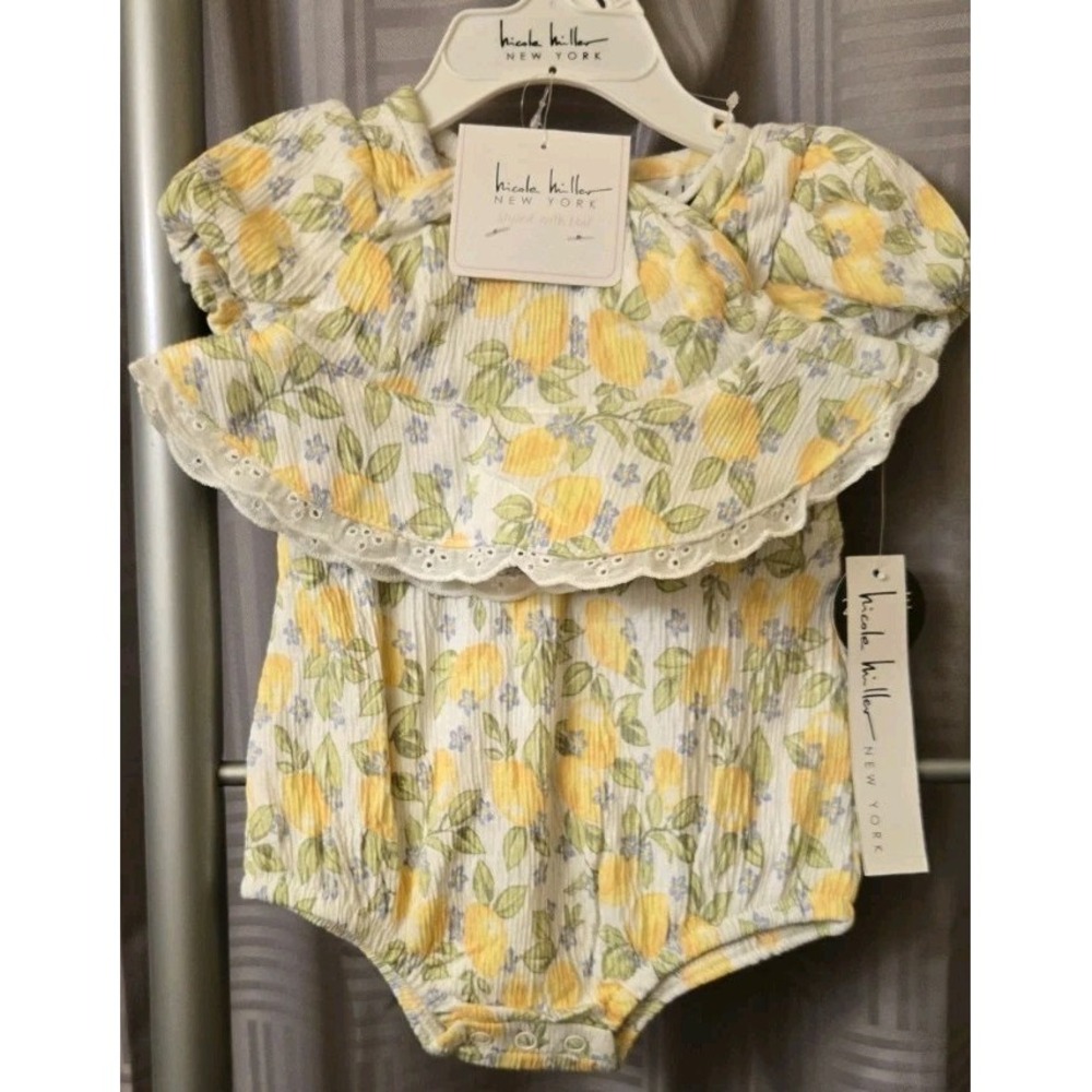 Nicole Miller Lemon Yellow 2pc  Bodysuit &‎ Sun Hat Size 3-6M NWT
